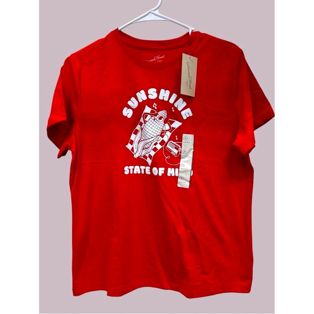 NWT Universal Thread Red Graphic 'Sunshine State of Mind' Size Medium Red shirt